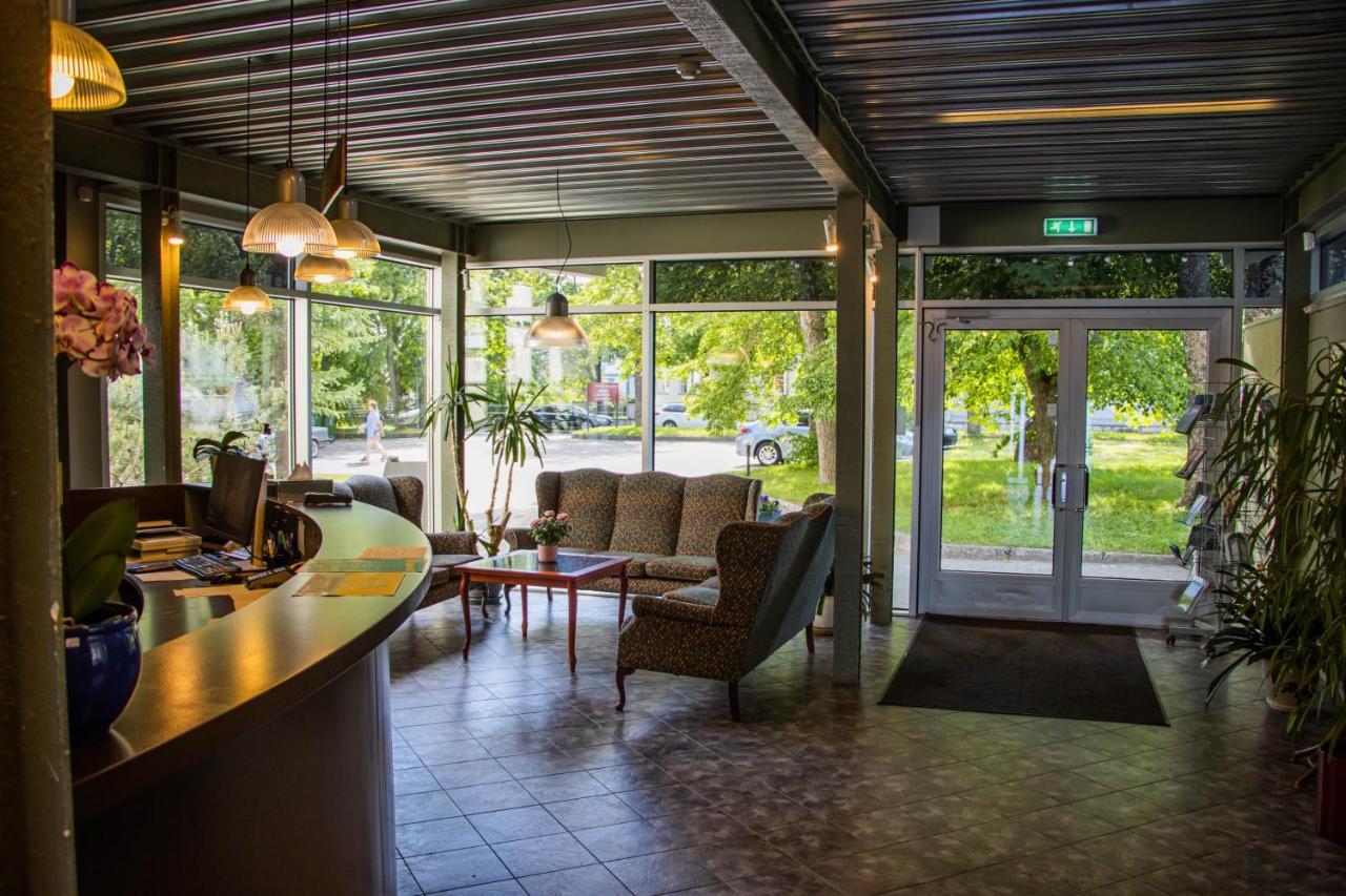 Hotel Promenaadi Hapsal Exteriör bild