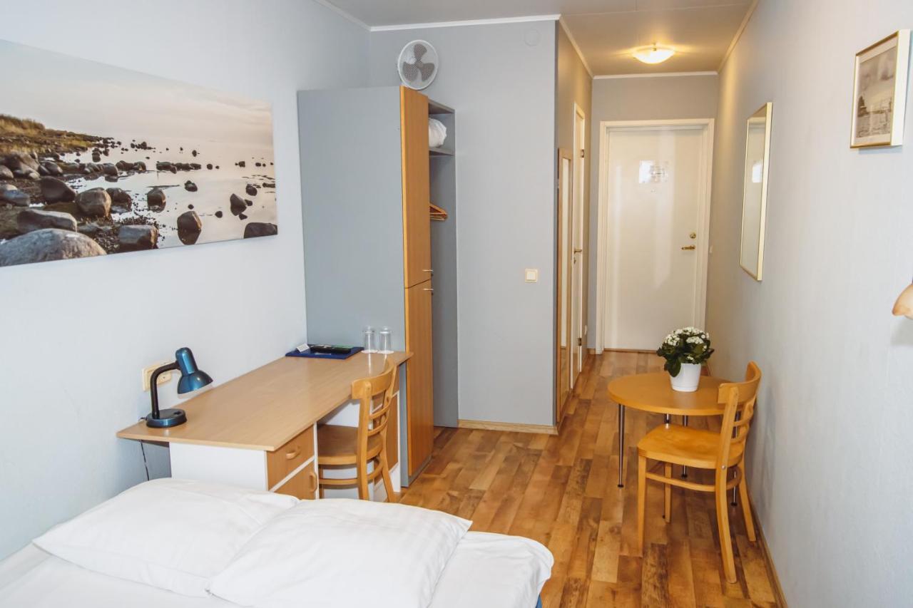 Hotel Promenaadi Hapsal Exteriör bild