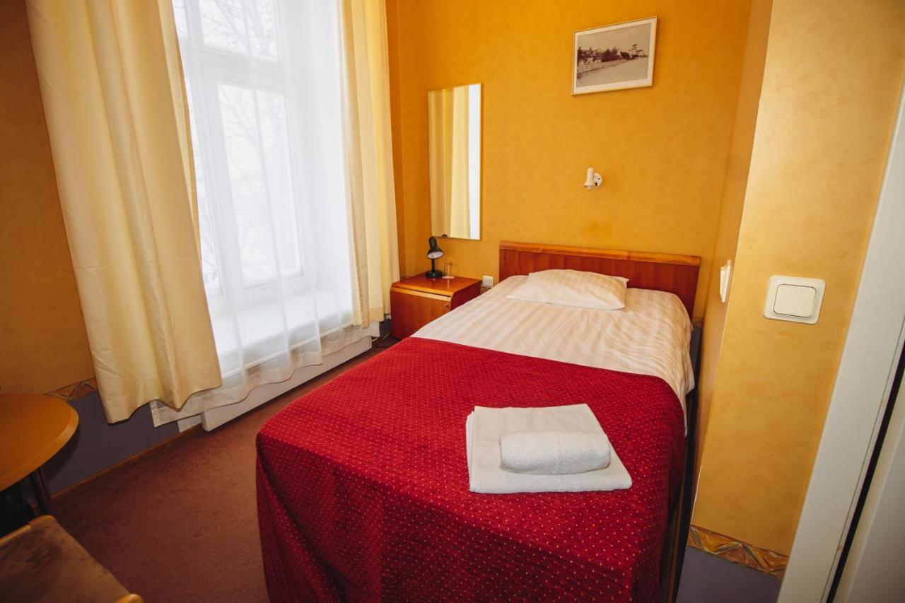 Hotel Promenaadi Hapsal Exteriör bild