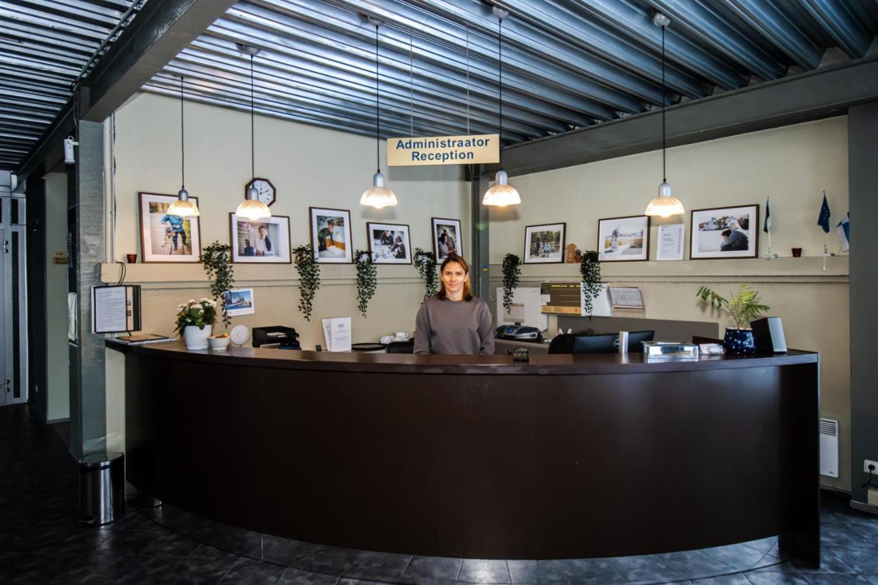 Hotel Promenaadi Hapsal Exteriör bild