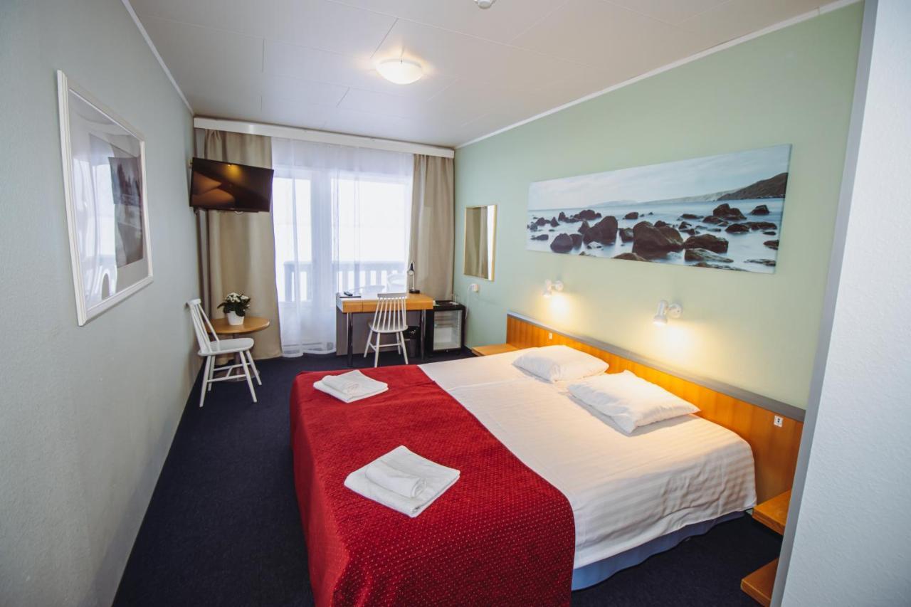 Hotel Promenaadi Hapsal Exteriör bild