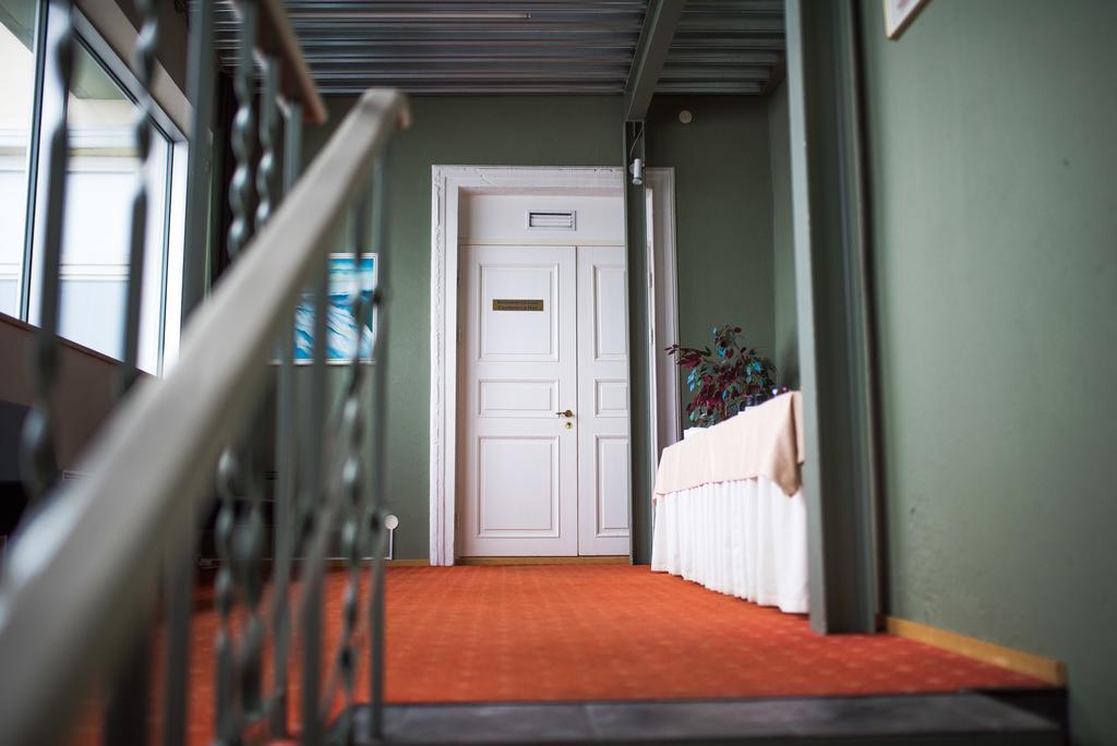 Hotel Promenaadi Hapsal Exteriör bild